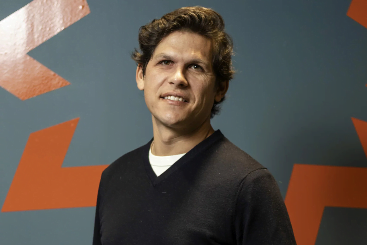 Juan Seco, Mukuru's Chief Growth Officer, explains that in the race to digital wallets, providers should not forget cash