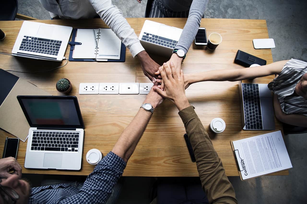 business-3370832_1280 partnership approach